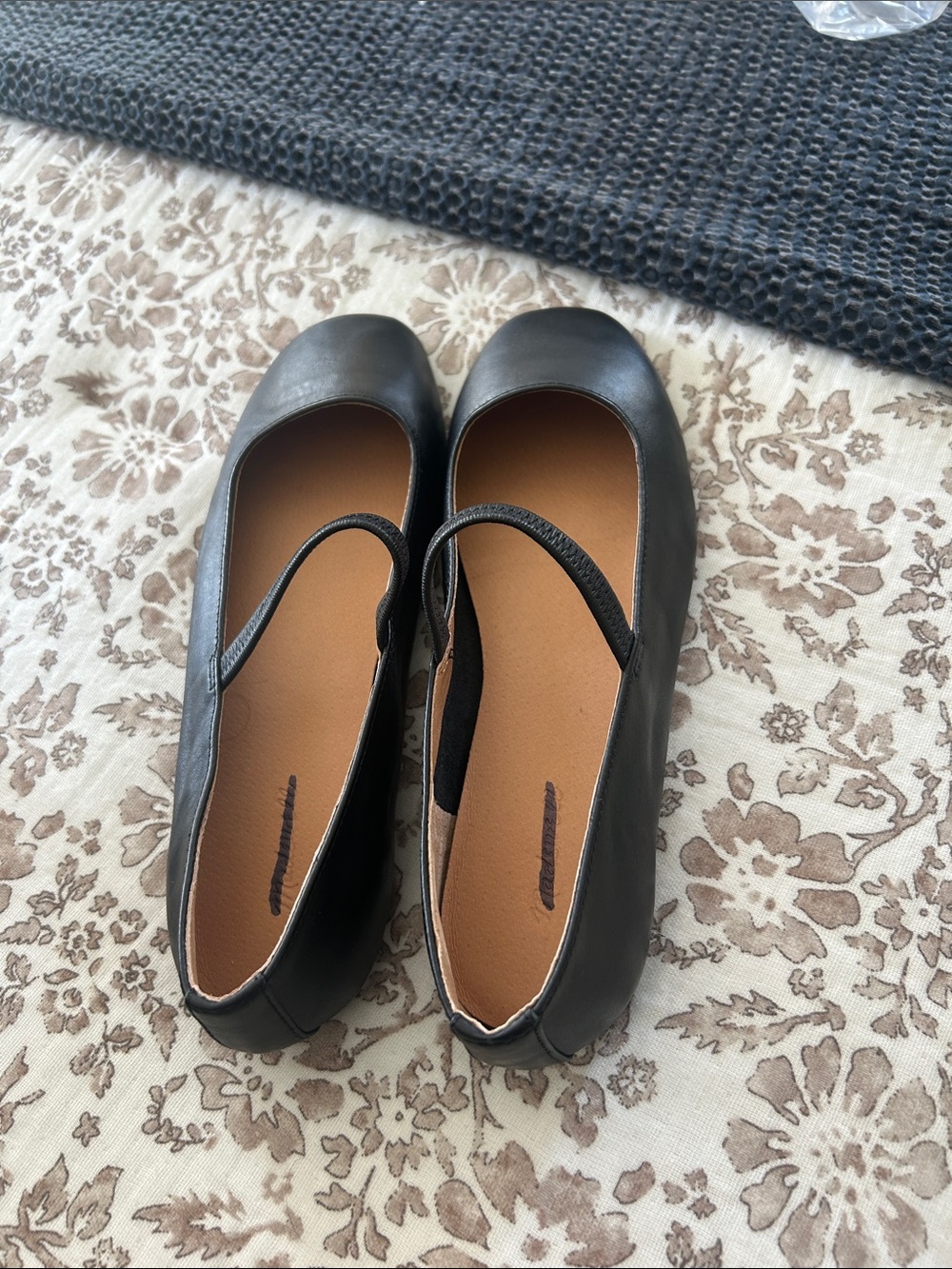 Madewell. Black Leather Mary Jane Flats - Classic Women's Ballet Shoes